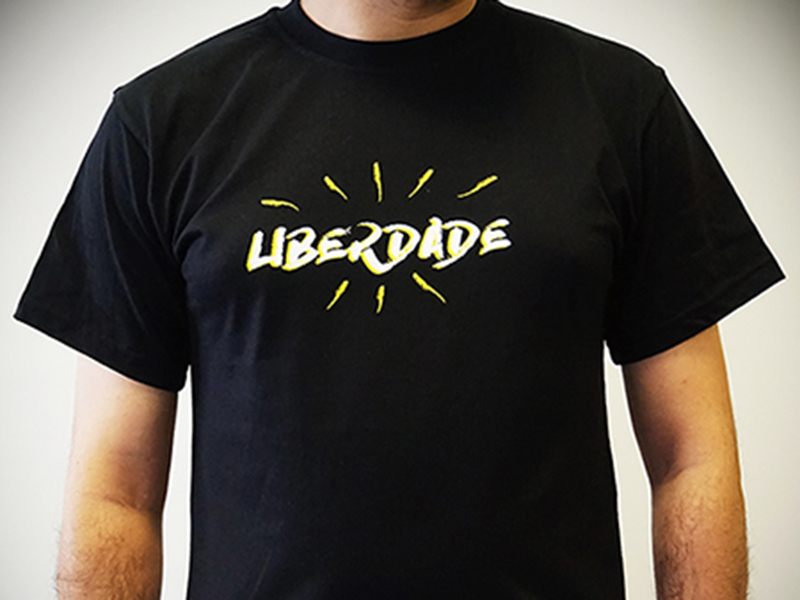 T-shirt “Liberdade”
